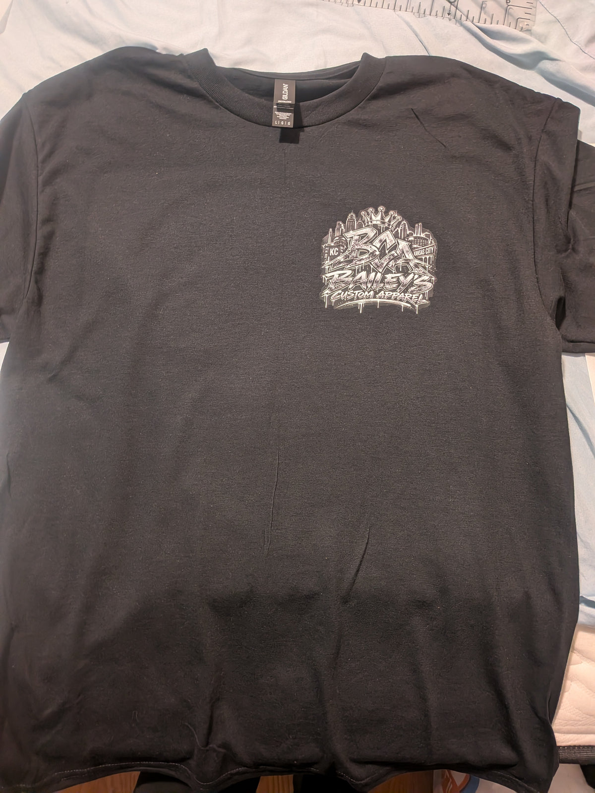 One of a Kind American Eagle Graphic T-Shirt